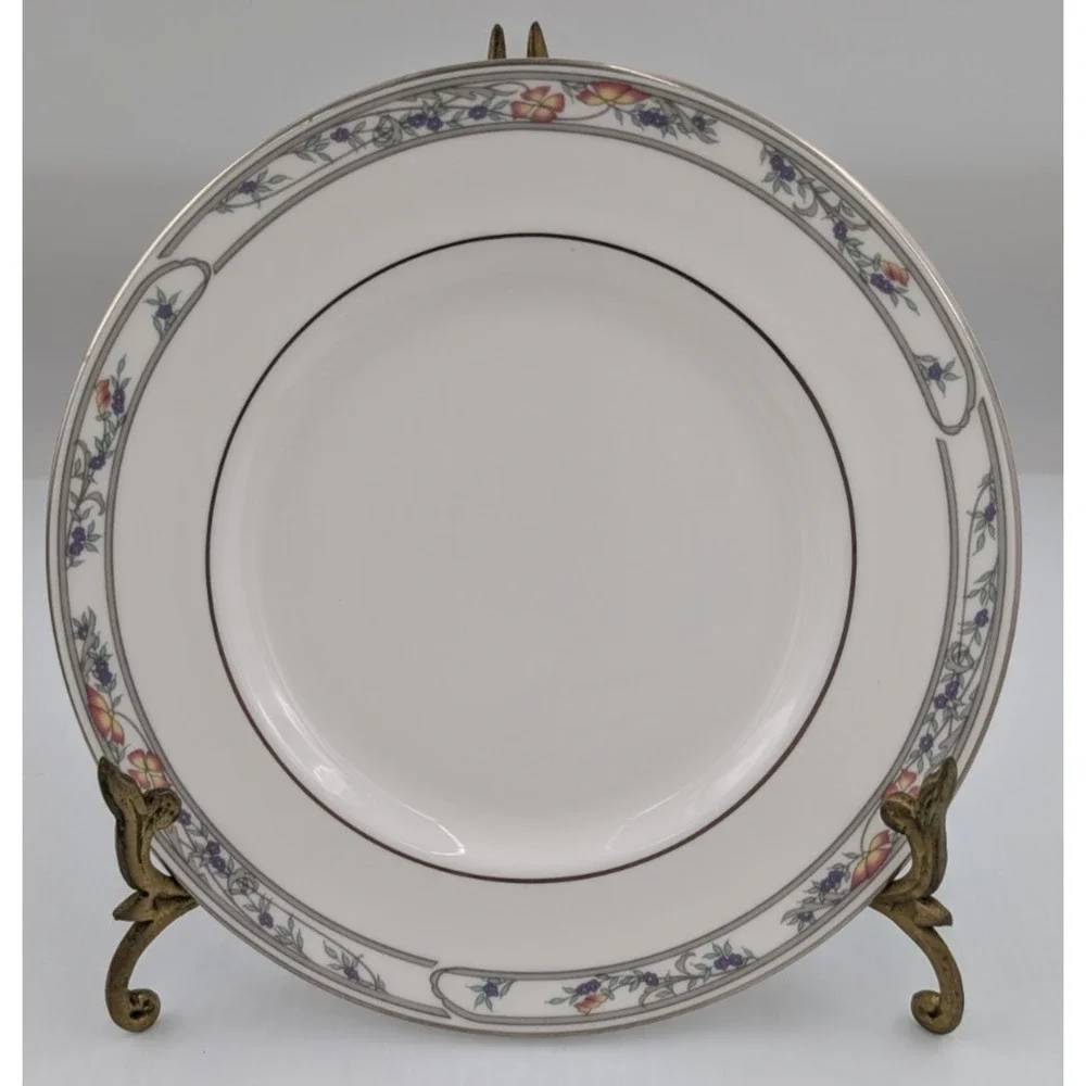 Royal Doulton Arlington Salad Plate set of 8 Plates 8